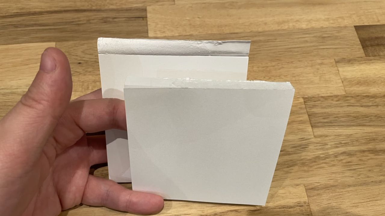 背表紙が半分に割れたメモ帳の修復方法のアイキャッチ画像