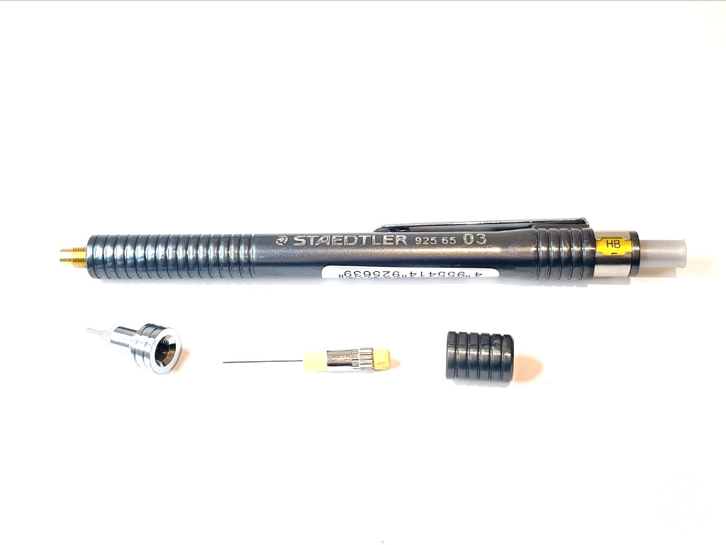 ステッドラー(STAEDTLER)925_65の組立方法のアイキャッチ画像