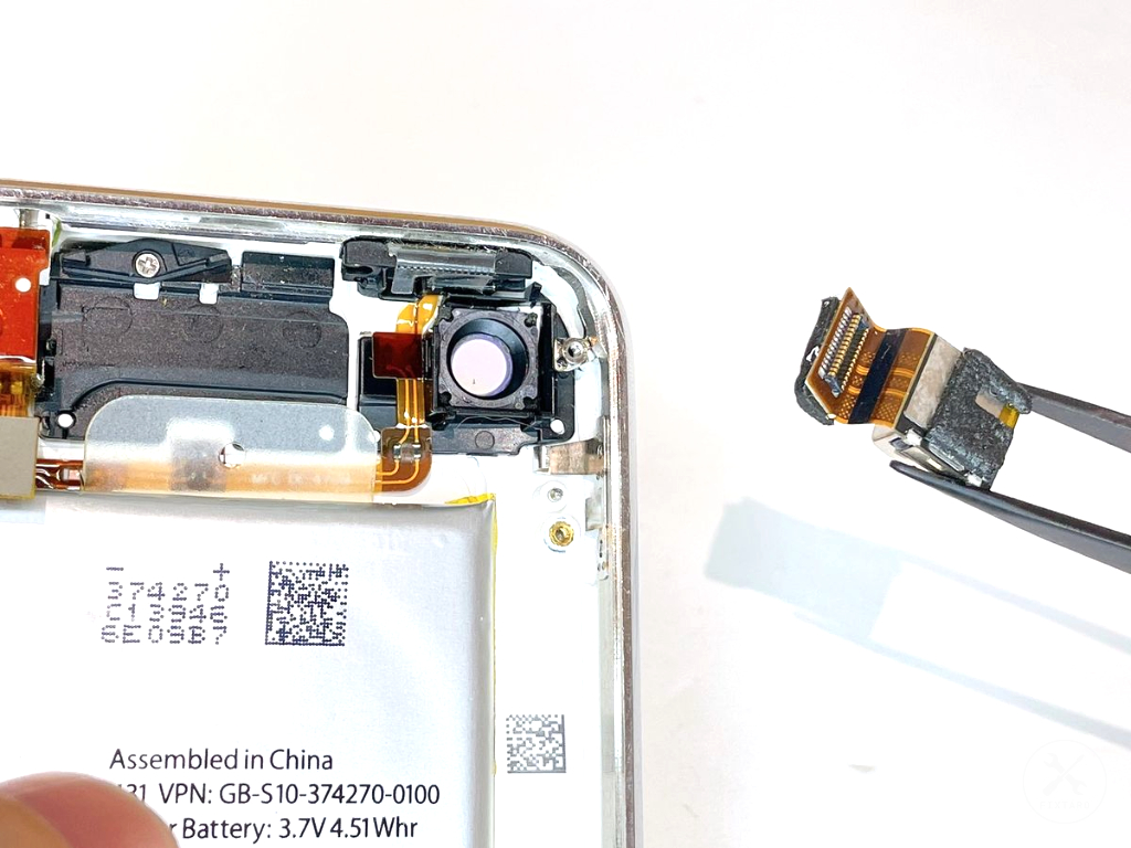 iPhone3GSの背面カメラ交換方法のアイキャッチ画像
