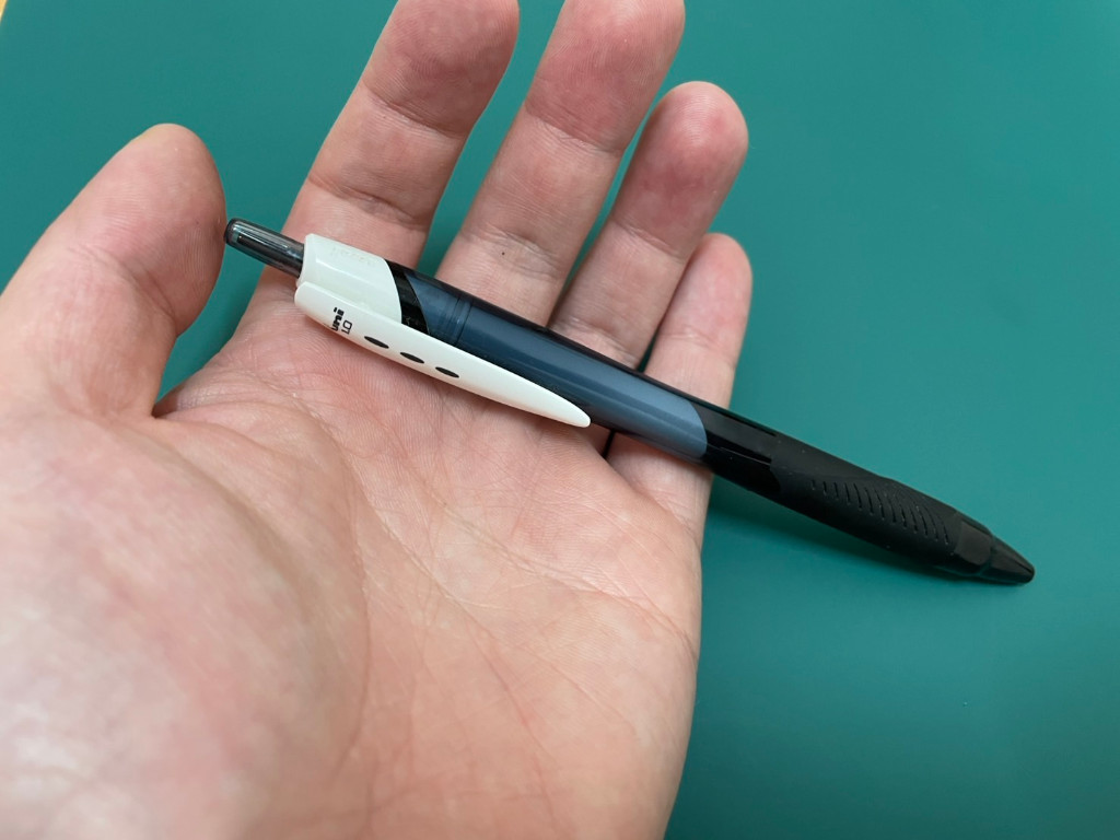 組立完了後にボールペンの機能チェック
