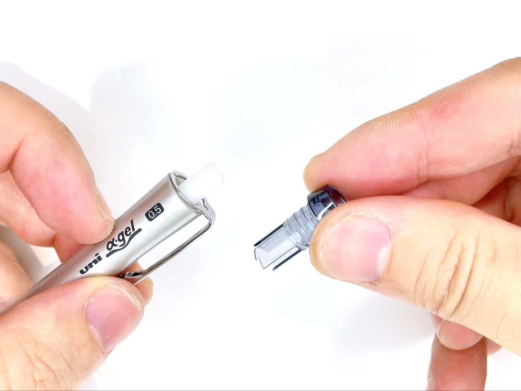 クリップ結合部を装着する