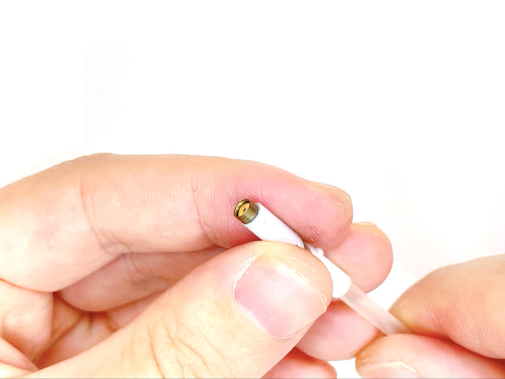 （補足）チャックは芯タンクを先端に押し込みチャック輪を下ろすと開く