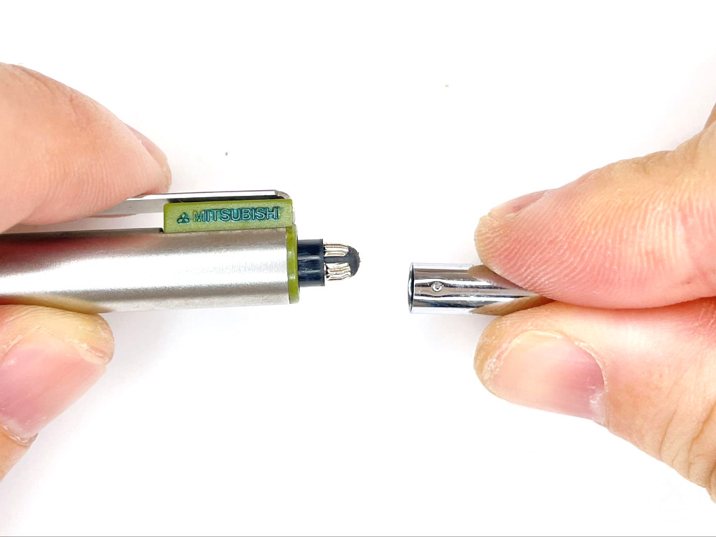 ノックキャップを装着する