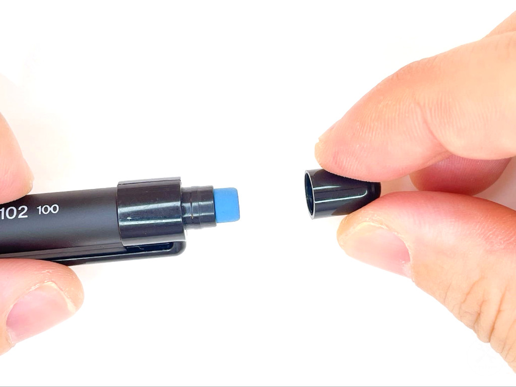 ノックキャップを装着する