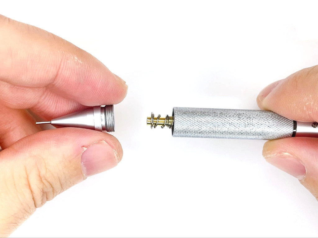 口金を装着する