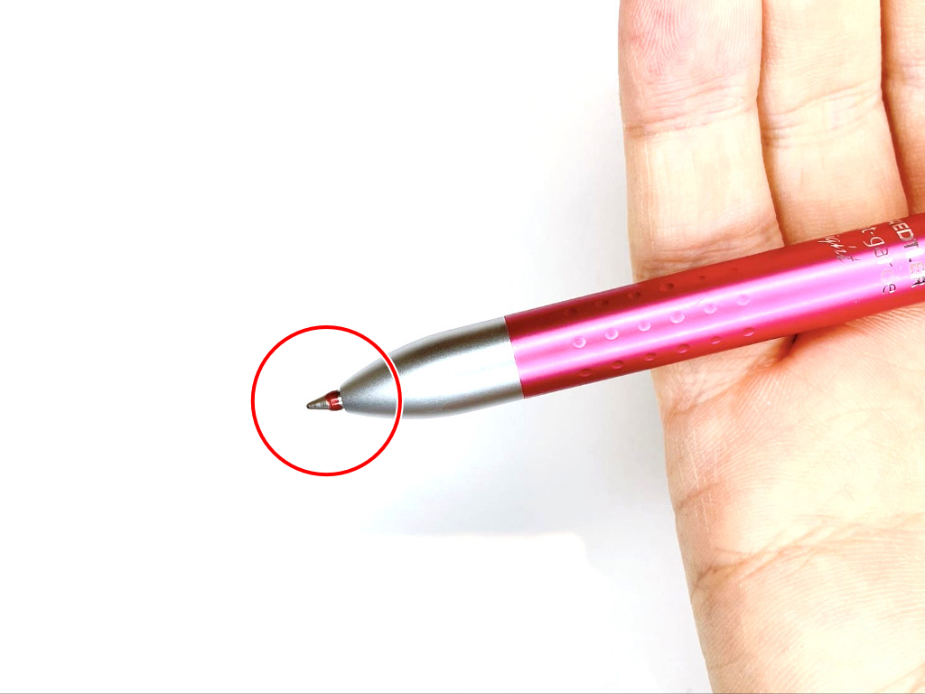 動作チェック②ノックしたらインク芯が出ること