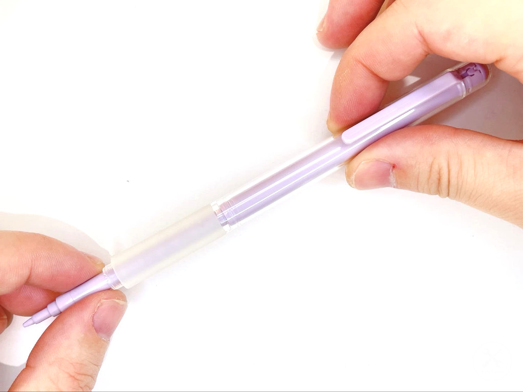 ケースから芯タンクを外す