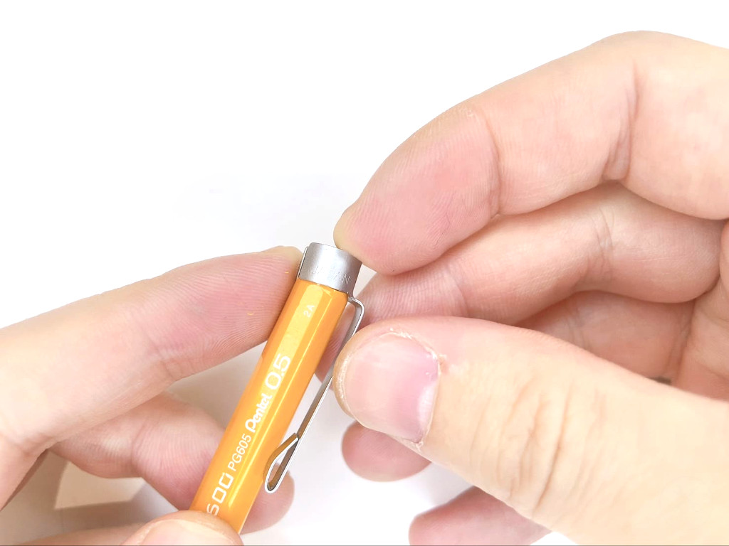 クリップを装着する