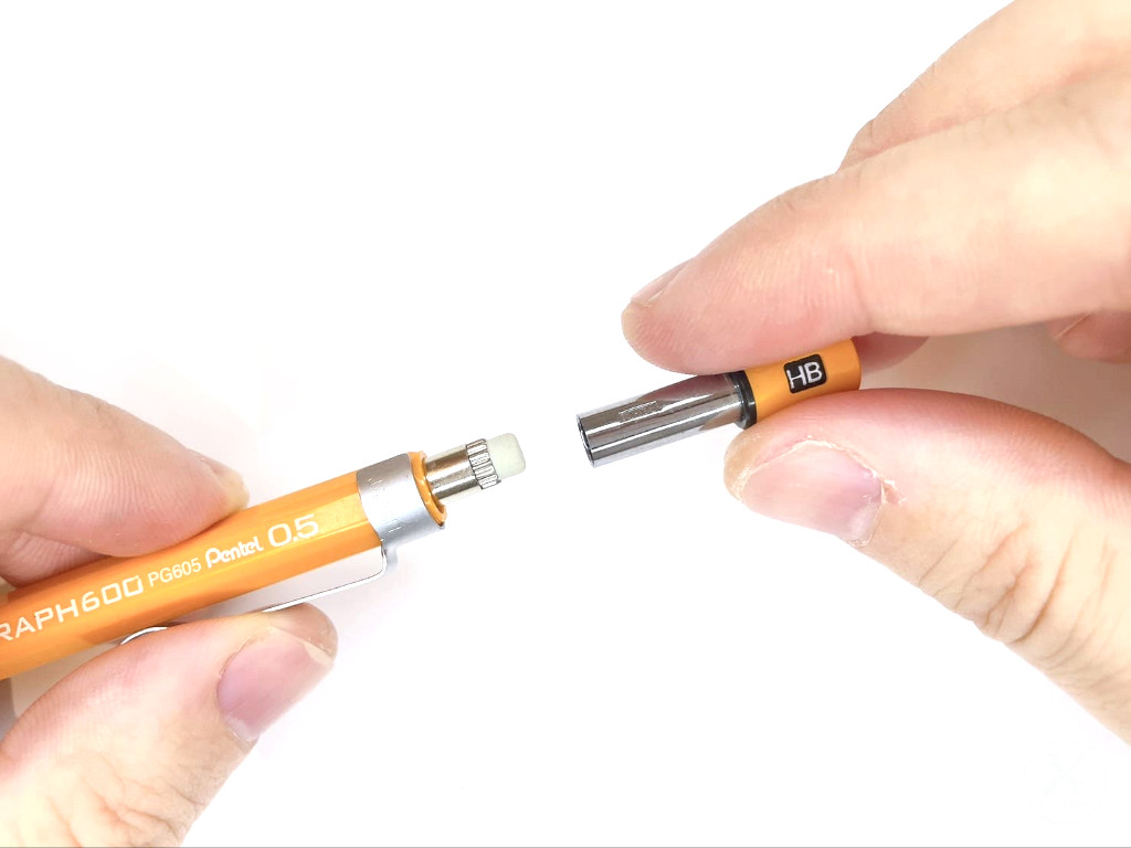 ノックキャップを装着する