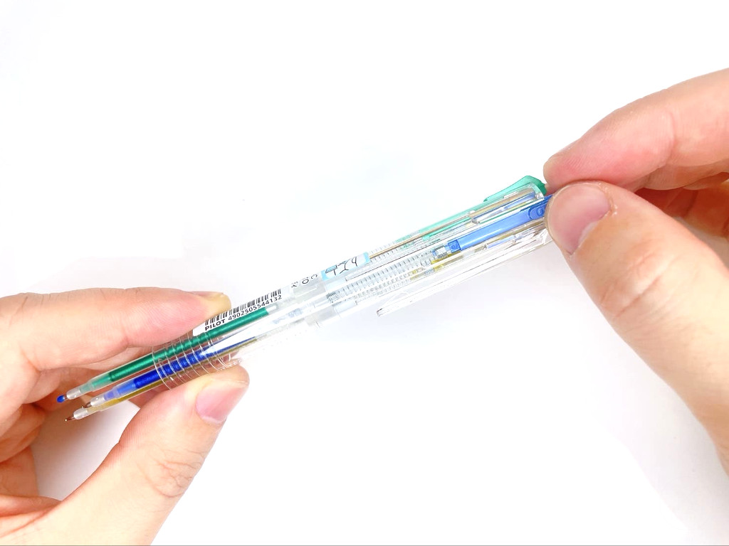 青インク芯を外す