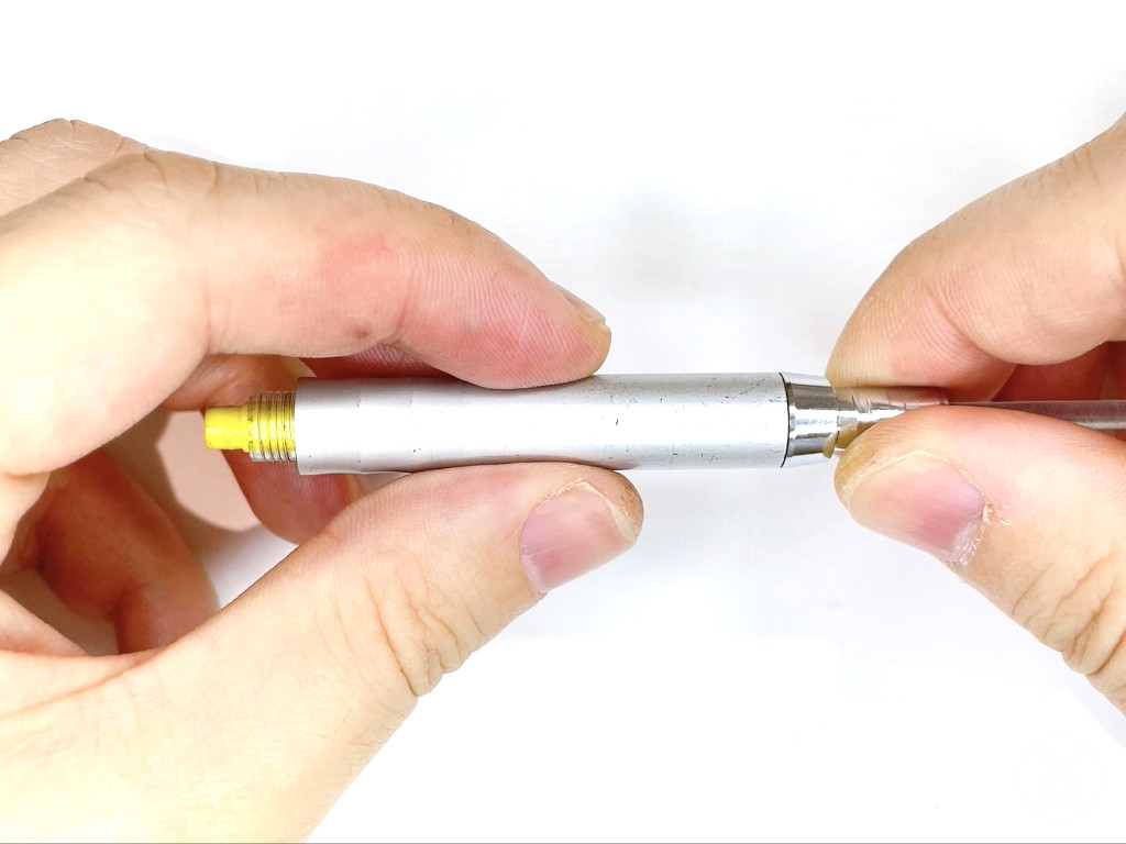 グリップを外す