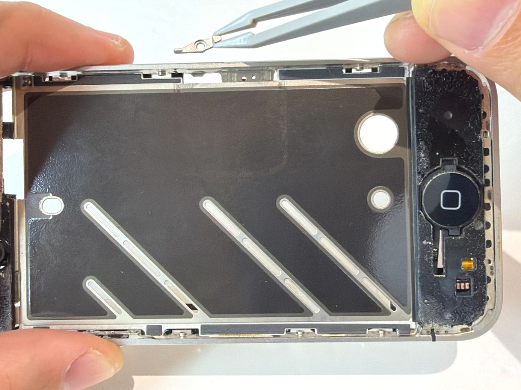 iPhone4のSIMトレイ取り出しレバー交換方法のアイキャッチ画像