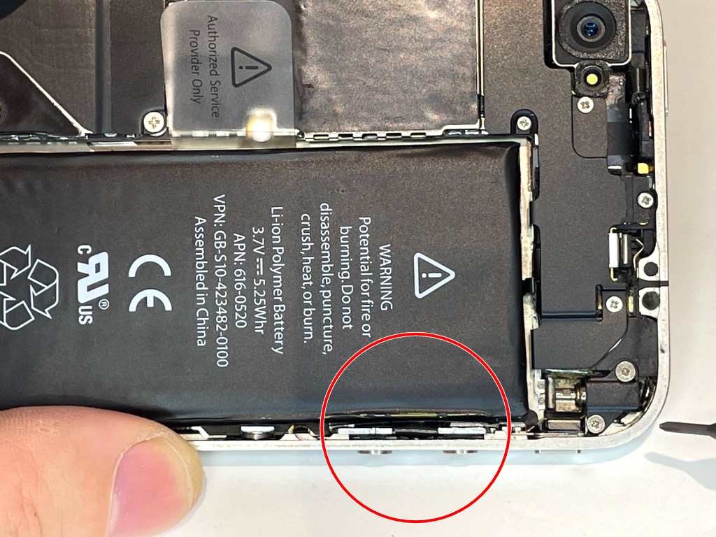 iPhoneの音量ボタン修理（症状：陥没、カチカチ・反応しない、熱い）