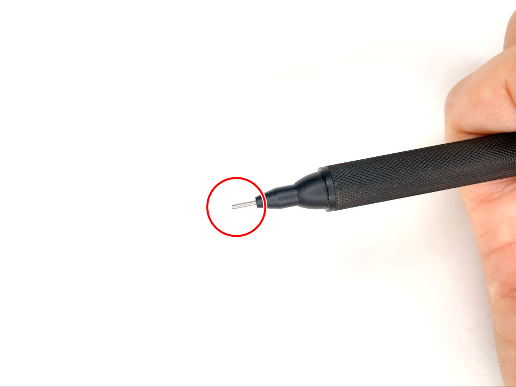 動作チェック①ノックしたらシャー芯が出ること