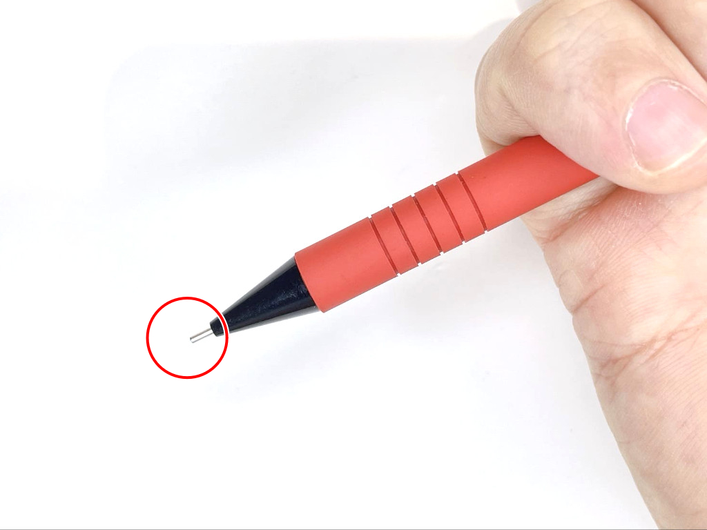 動作チェック①ノックしたらシャー芯がでること