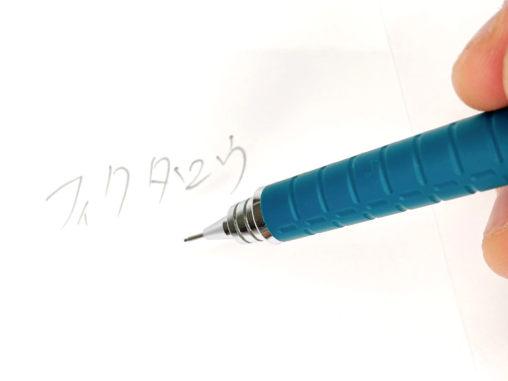 動作チェック②文字が書けること