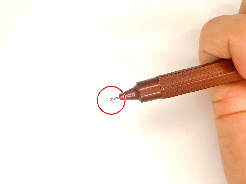 動作チェック②ノックしたらシャー芯が出ること