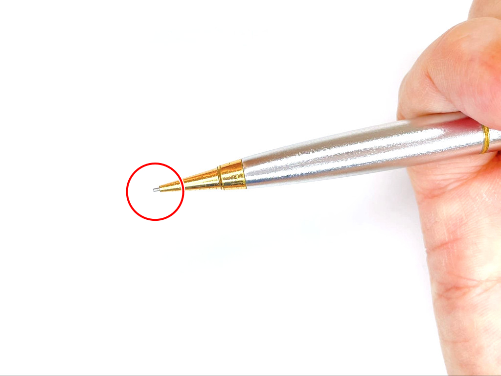 動作チェック②ノックしたらシャー芯が出ること