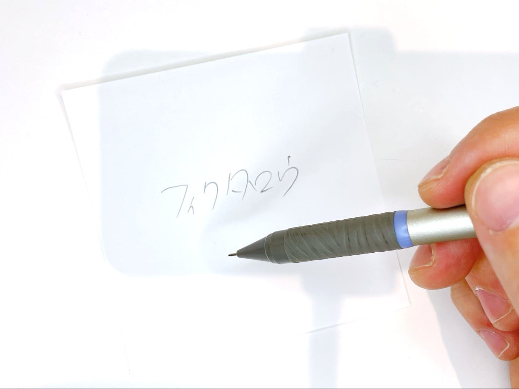 動作チェック②文字が書けること