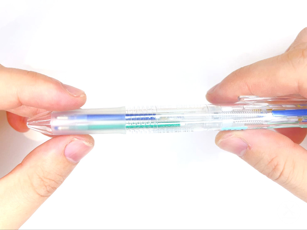 先端キャップを装着する